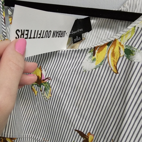 Urban Outfitters top - Picture 5 of 6